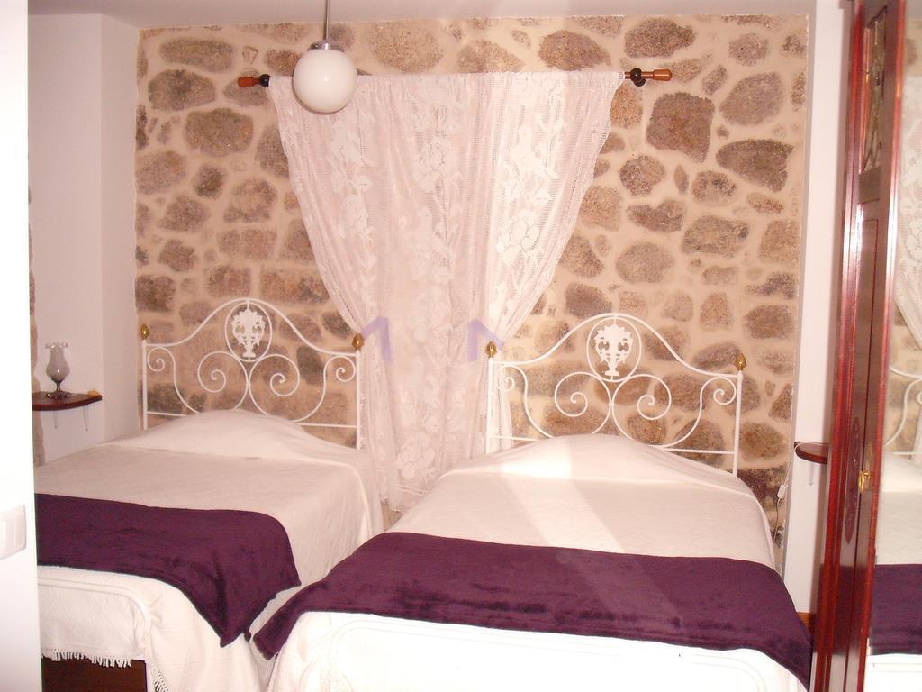 Casa Pires Mateus Guest House Monsanto Room photo